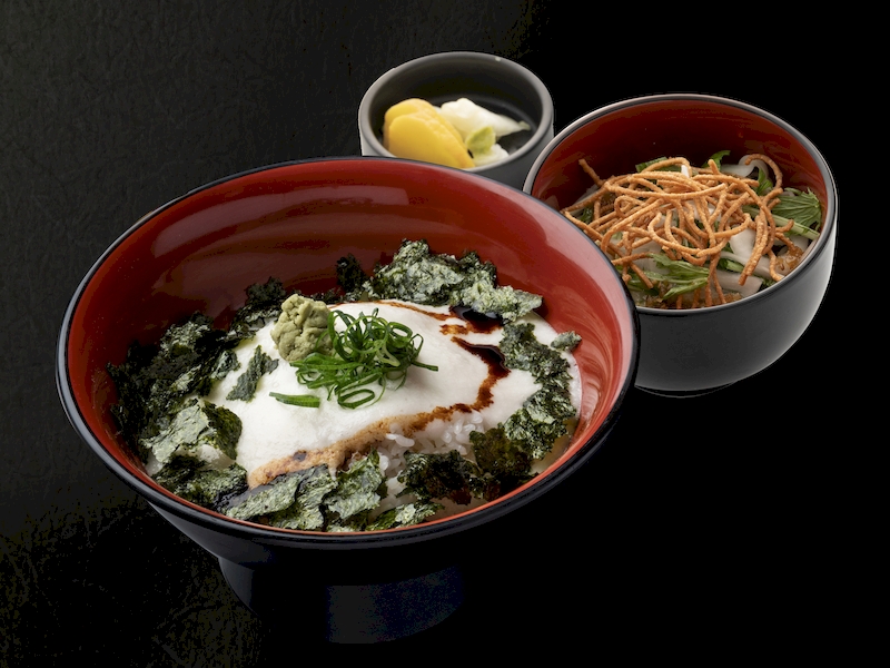 Grated yam, seaweed and wasabi Bowl (with mini soba)