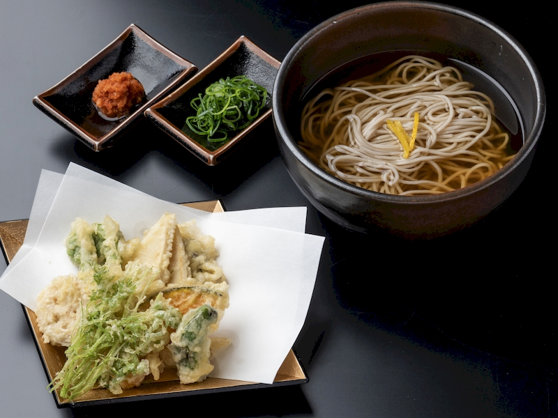 Seasonal vegetable tempura Soba