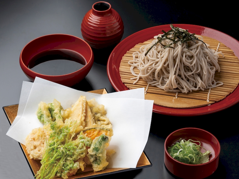 Seasonal vegetable tempura Zaru soba