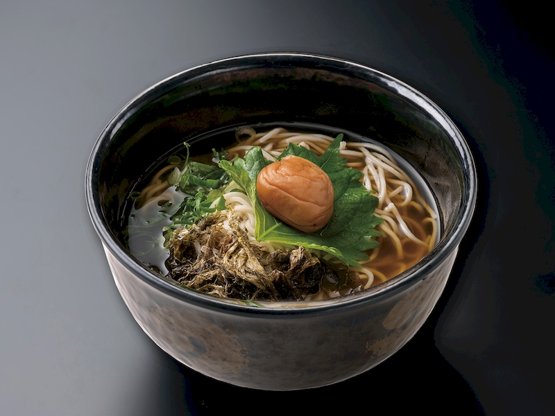 紀州梅とおぼろ昆布蕎麦