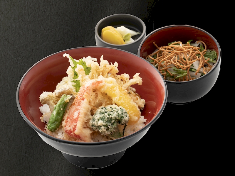 Seasonal vegetable tempura Bowl (with mini soba)